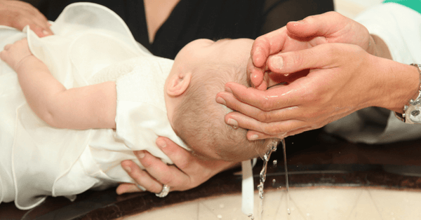 A Importância do Batismo Infantil: Uma Jornada de Fé e Tradição