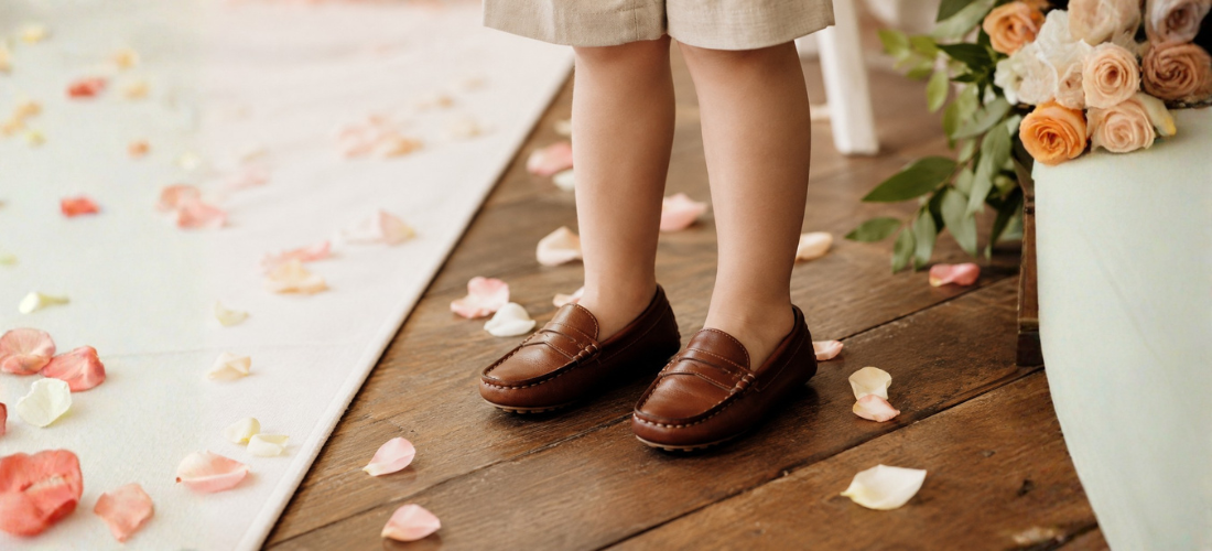 Sapato mocassim infantil masculino: Como escolher o calçado confortável sem apertar os pés da criança?
