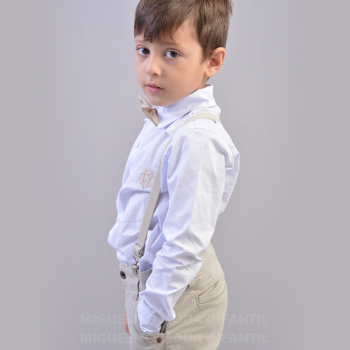 Conjunto 4 Peças Calça bege Gravata e Suspensório Diversas Cores Infantil P ao 8 anos (Atacado)