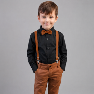 Conjunto Pajem Infantil Social: Camisa Preta Manga Longa e Calça Caramelo com Suspensório