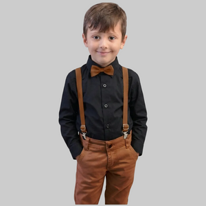 Conjunto Pajem Infantil Social: Camisa Preta Manga Longa e Calça Caramelo com Suspensório