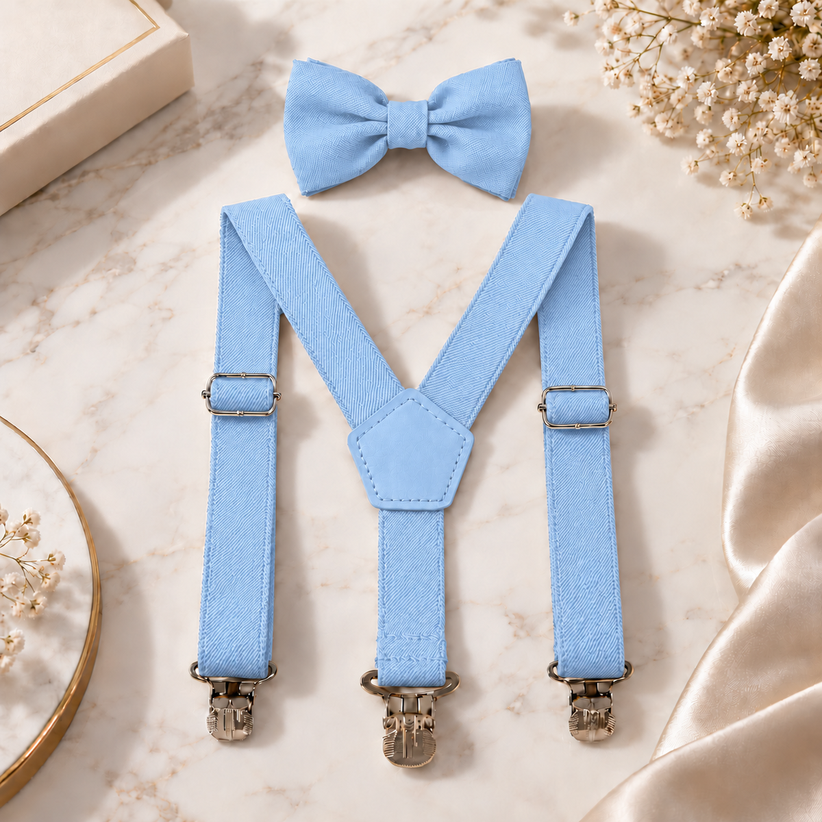 Kit suspensório e gravata borboleta – cor Azul Bebê