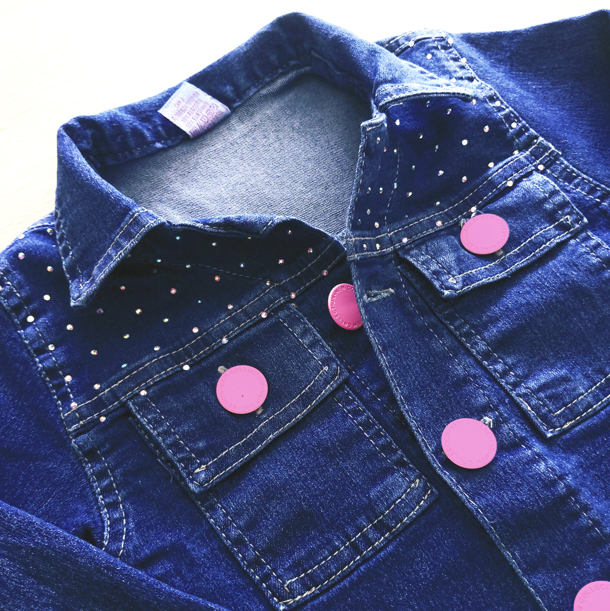 Jaqueta Jeans Infantil Menina Brilho Strass e Botões Rosa Luxo