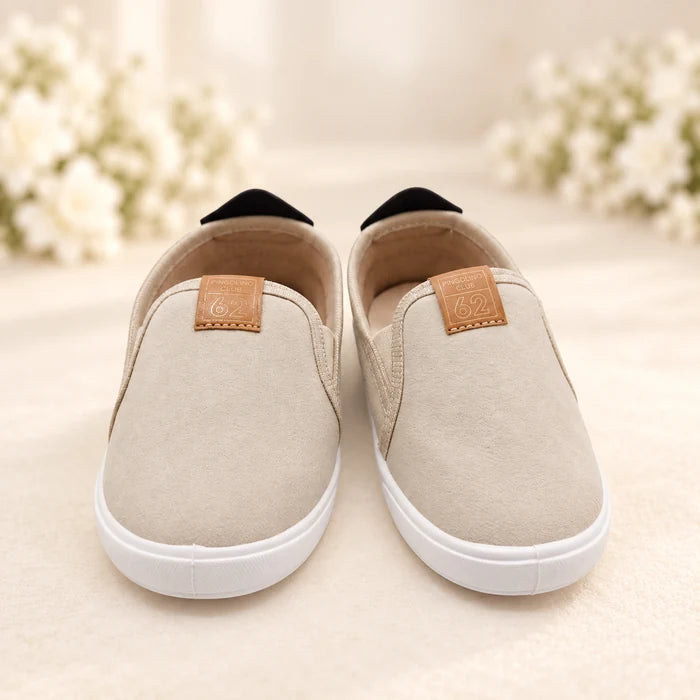 Tênis Slip On Infantil Bege | Sapato Moderno para Pajem e Festas