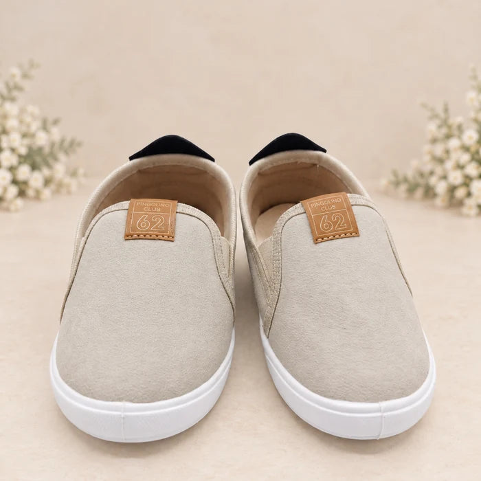 Tênis Slip On Infantil Bege | Sapato Moderno para Pajem e Festas